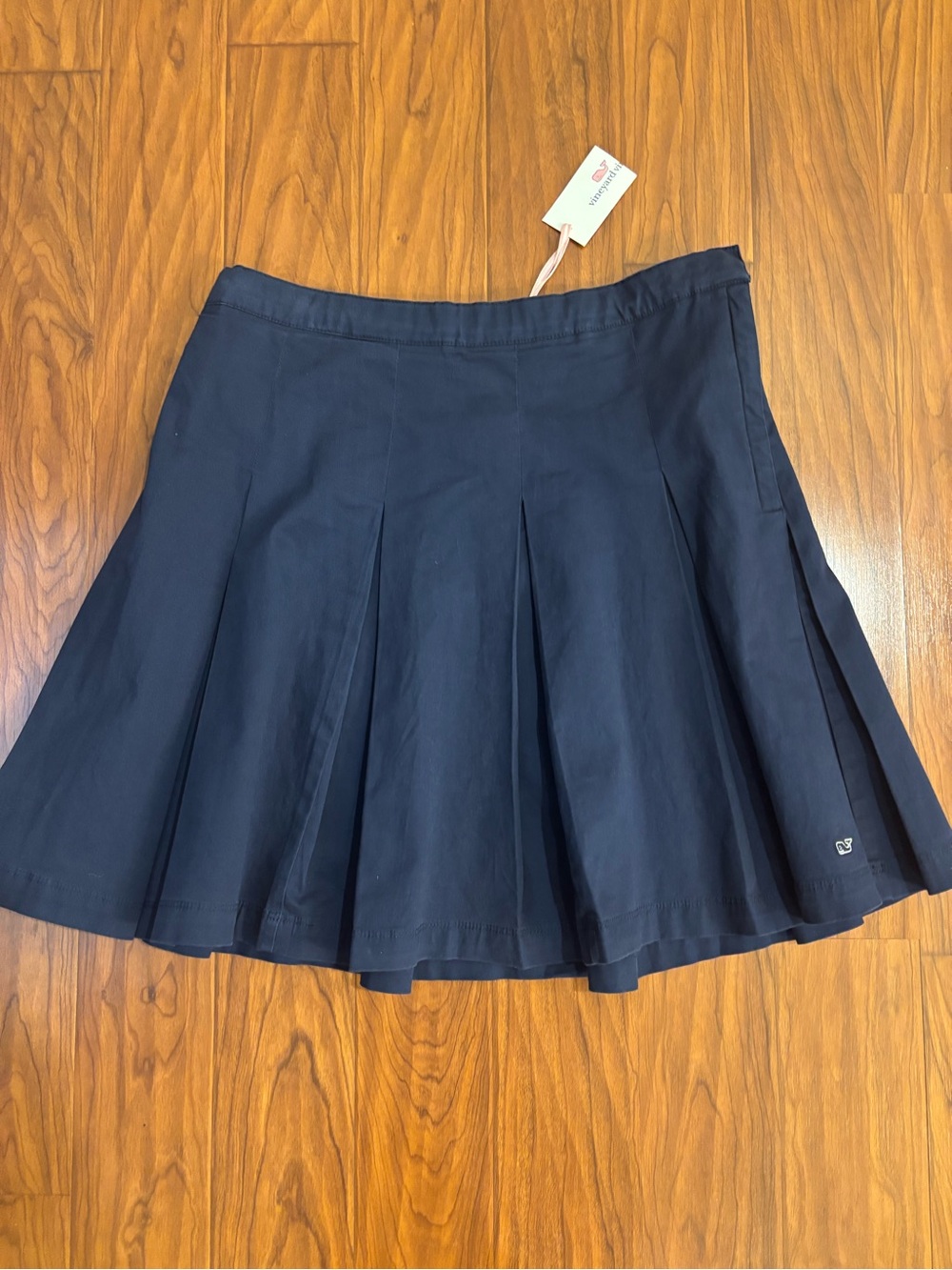 NWT Vineyard Vines Navy Pleated Everday Skirt Girls 16